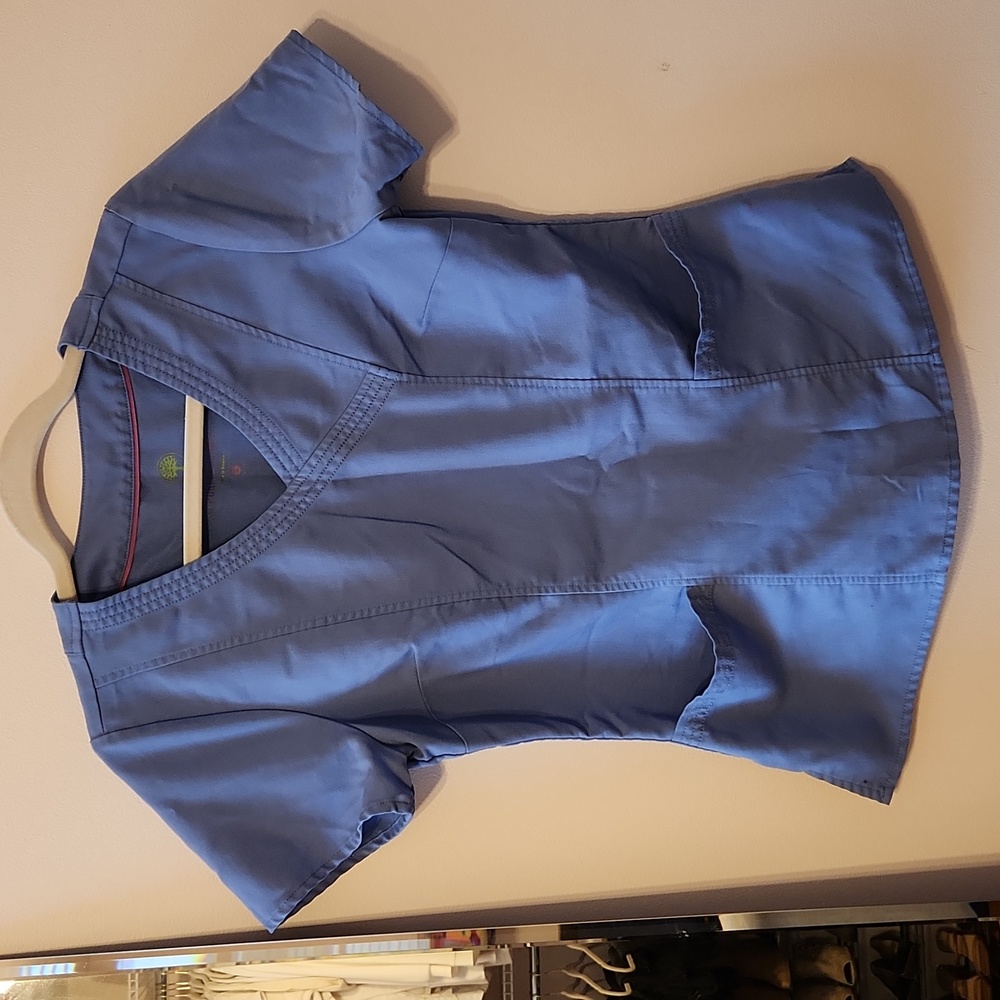 Healing Hands scrub top size S